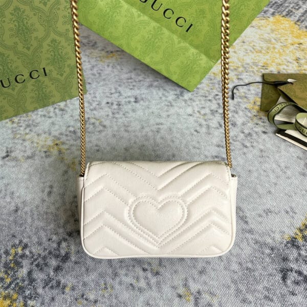 GG Marmont matelasse leather super mini bag Beige - Image 4