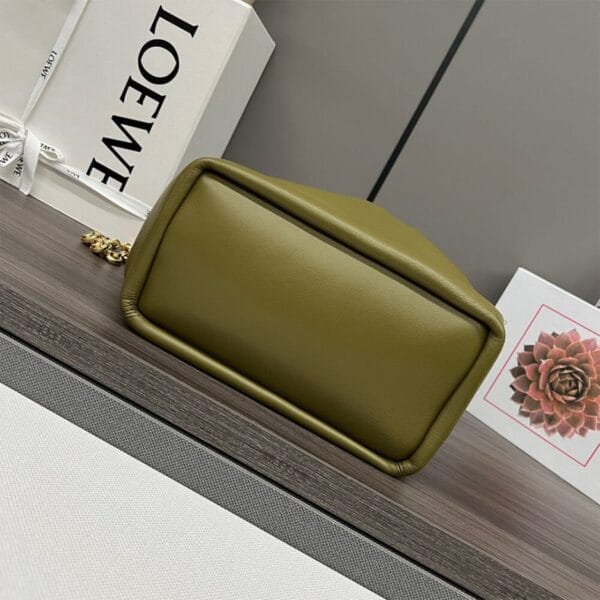 Loewe Small Squeeze bag in nappa lambskin Khaki - Image 5