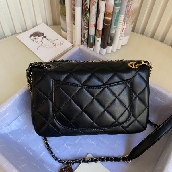 SMALL FLAP BAG black - Image 4
