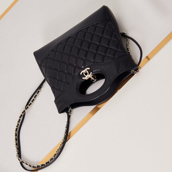 CHANEL 31 Mini Shopping Bag black - Image 6