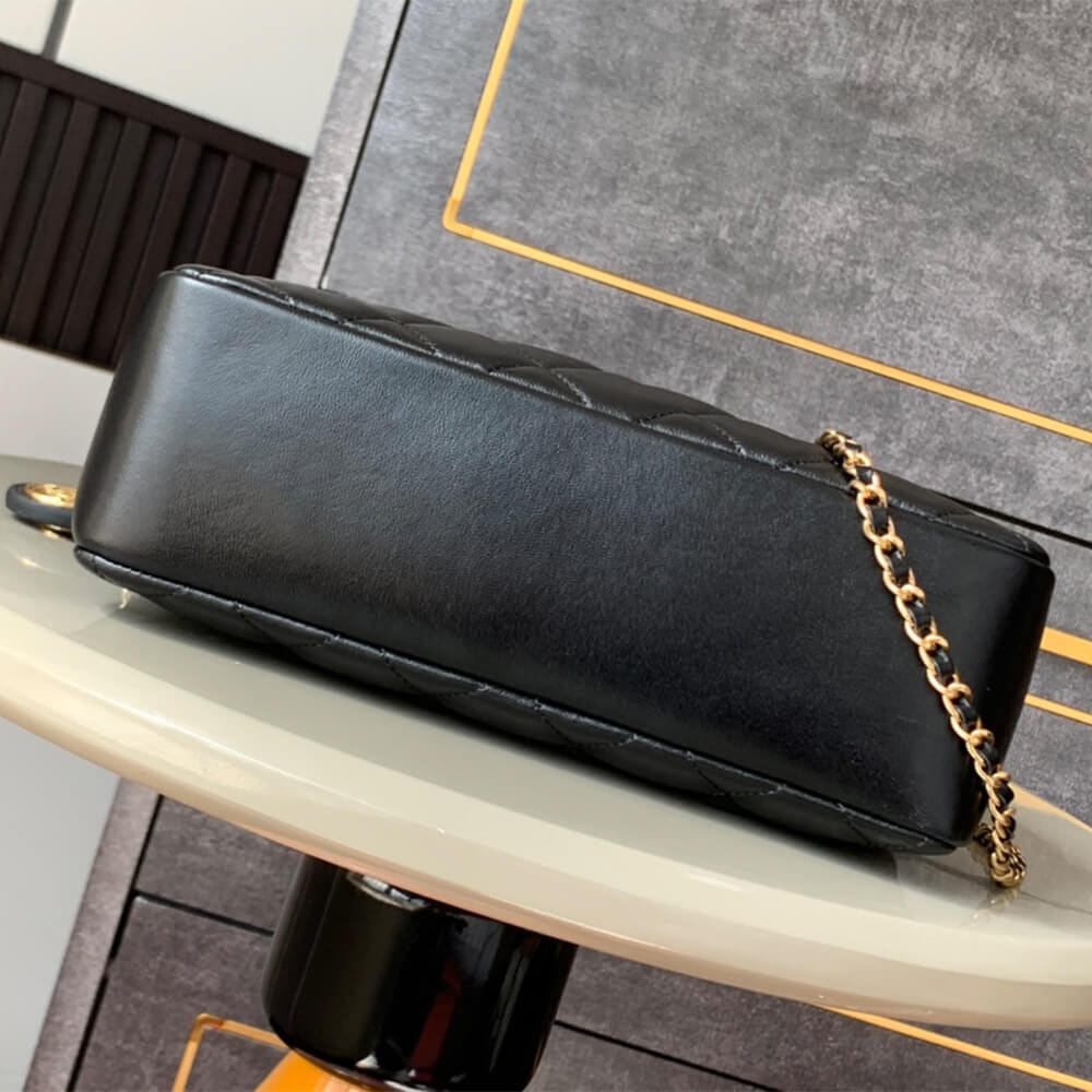 CHANEL large Camera Case black - Image 5