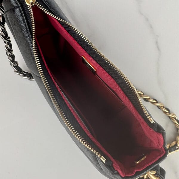CHANEL 19 chain bag black - Image 9