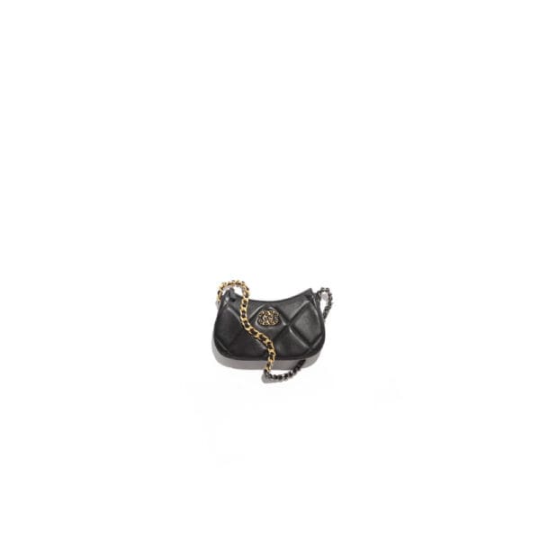 CHANEL 19 chain bag black