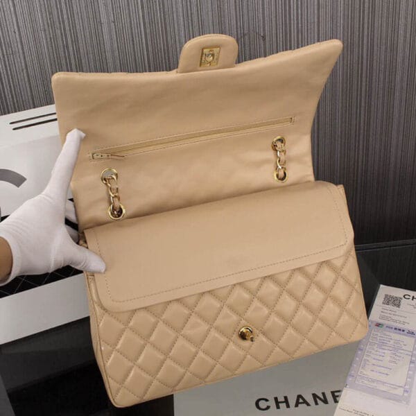 CHANEL Classic Maxi Handbag Lake Blue - Image 7