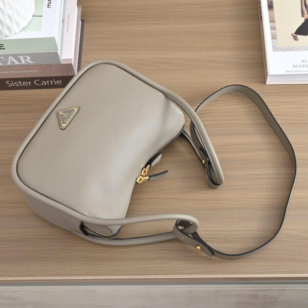 Prada Darling leather handbag black - Image 6