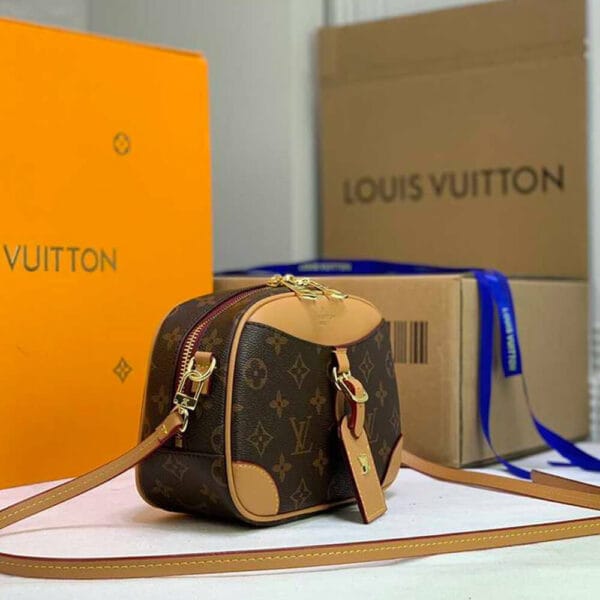Louis Vuitton DEAUVILLE MINI black - Image 3