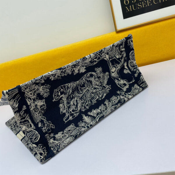 SMALL DIORAMOUR DIOR BOOK TOTE Medium grey - Image 5