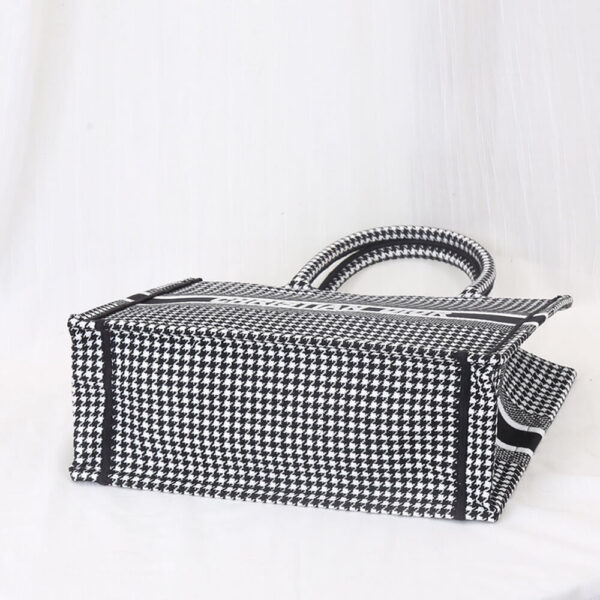 SMALL DIOR BOOK TOTE black - Image 5