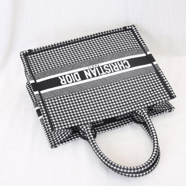 SMALL DIOR BOOK TOTE black - Image 6