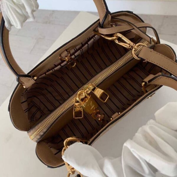 Louis Vuitton Montaigne MM Beige - Image 8