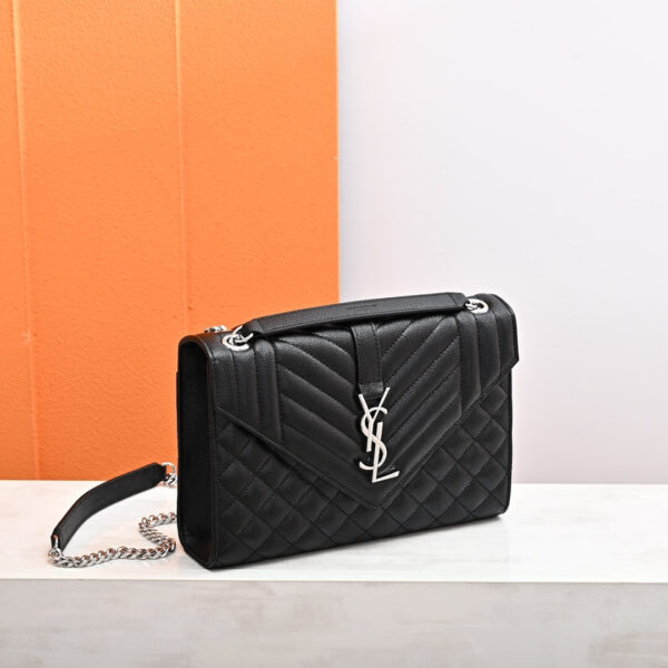 YSL ENVELOPE MEDIUM IN QUILTED GRAIN DE POUDRE EMBOSSED LEATHER black - Image 3