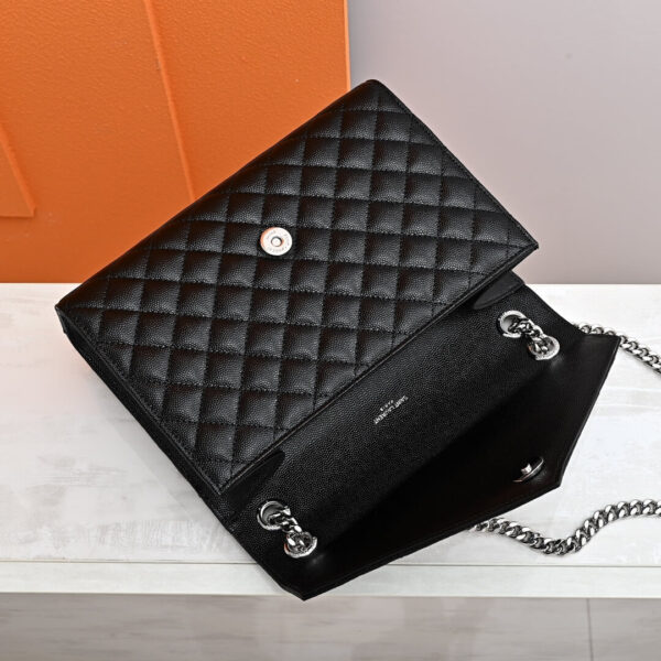 YSL ENVELOPE MEDIUM IN QUILTED GRAIN DE POUDRE EMBOSSED LEATHER black - Image 5