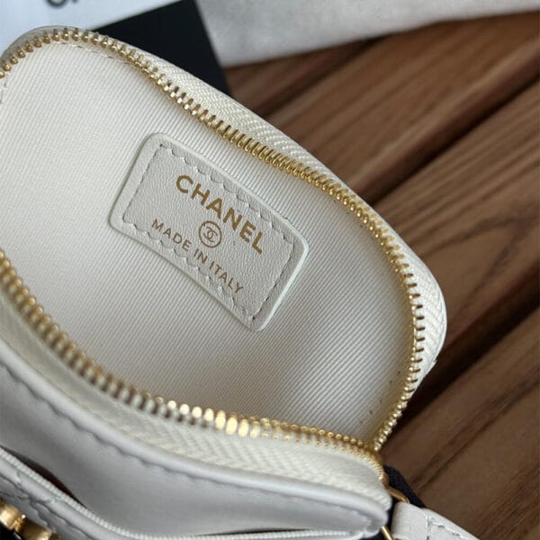 CHANEL 19 Zipped Coin Purse White - Image 7