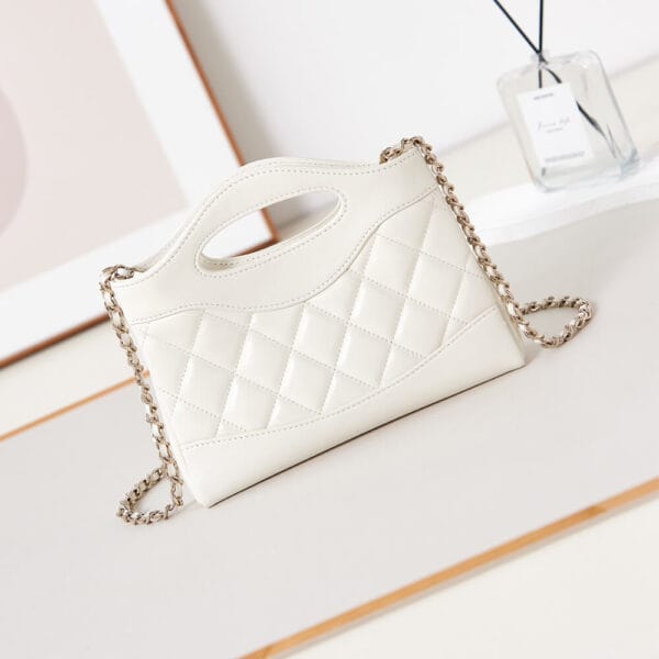 CHANEL 31 nano Bag Beige - Image 4