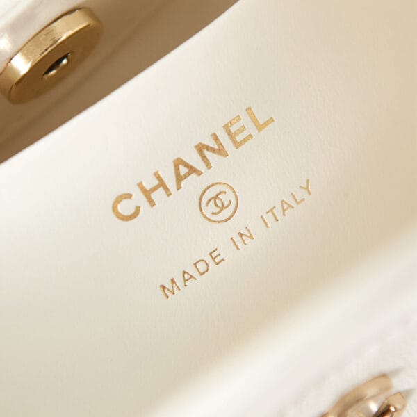 CHANEL 31 nano Bag Beige - Image 7