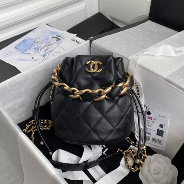 CHANEL Drawstring Bag black - Image 2