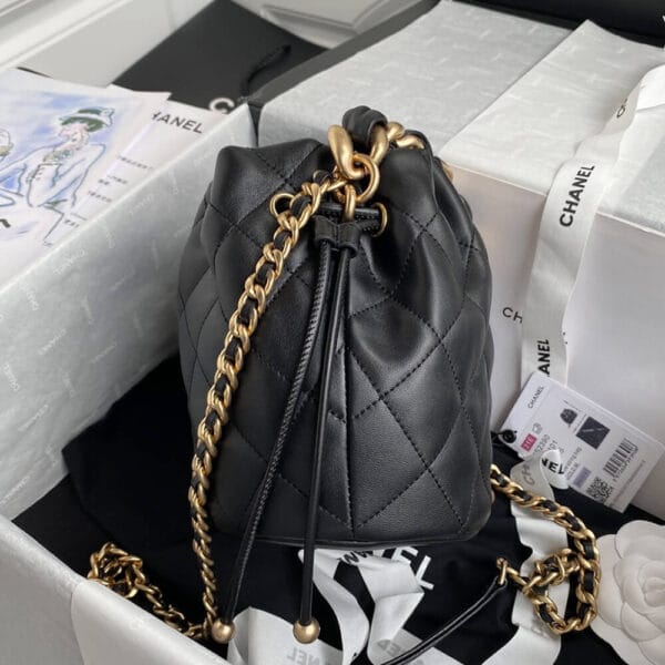 CHANEL Drawstring Bag black - Image 3