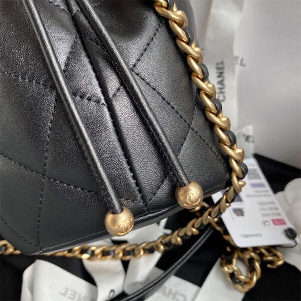 CHANEL Drawstring Bag black - Image 5