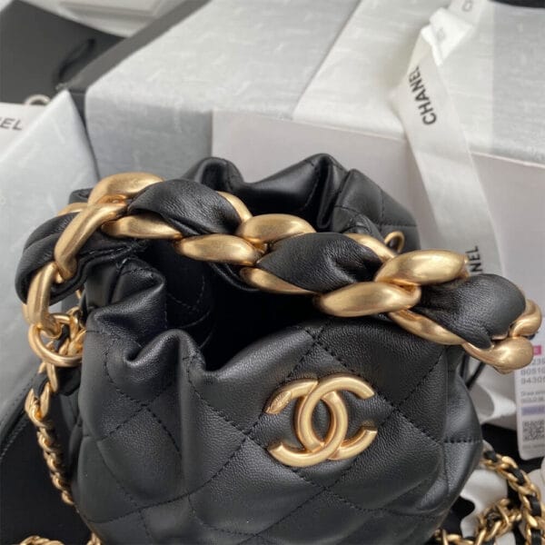 CHANEL Drawstring Bag black - Image 7