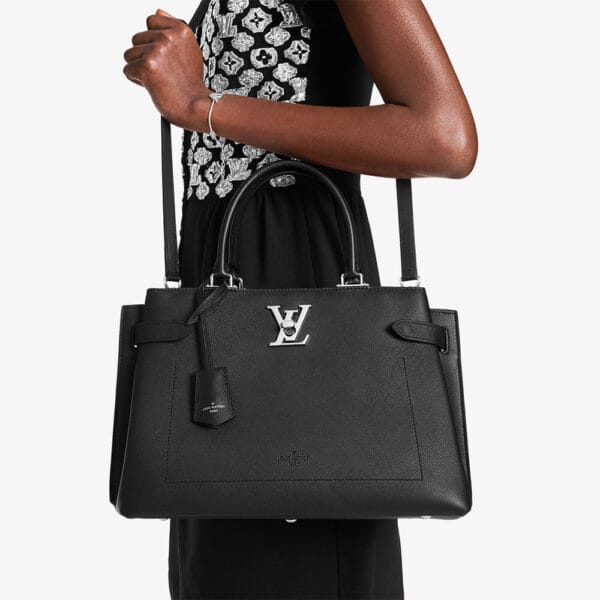 Louis Vuitton LOCKME DAY TOTE BAG black - Image 8