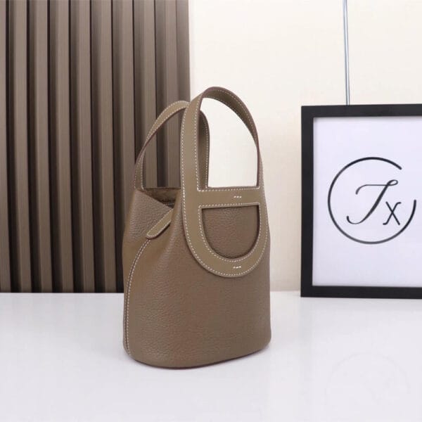 Hermes loop bag Medium grey - Image 3