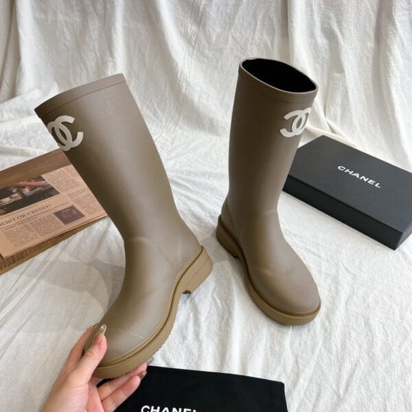 Chanel long rain boots black - Image 3