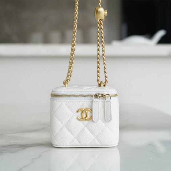 Chanel small gold ball makeup bag Beige - Image 2