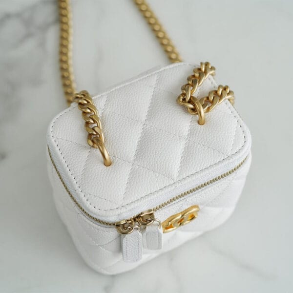 Chanel small gold ball makeup bag Beige - Image 5
