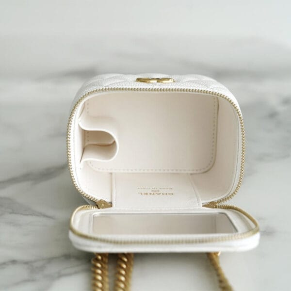 Chanel small gold ball makeup bag Beige - Image 8