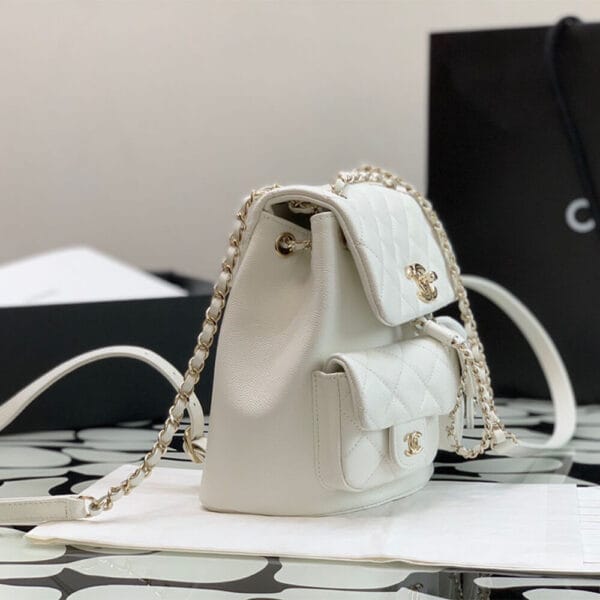 Chanel backpack Beige - Image 3