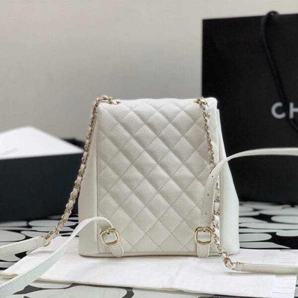 Chanel backpack Beige - Image 4