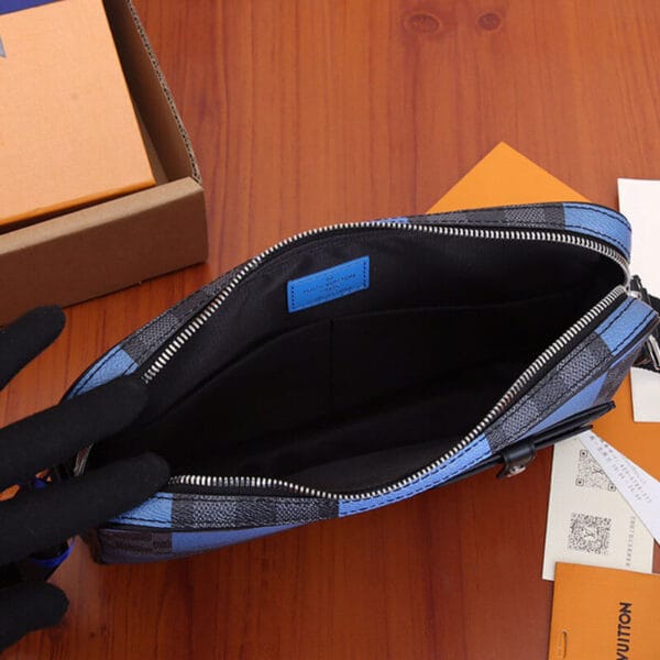 LV Alpha Messenger black - Image 6