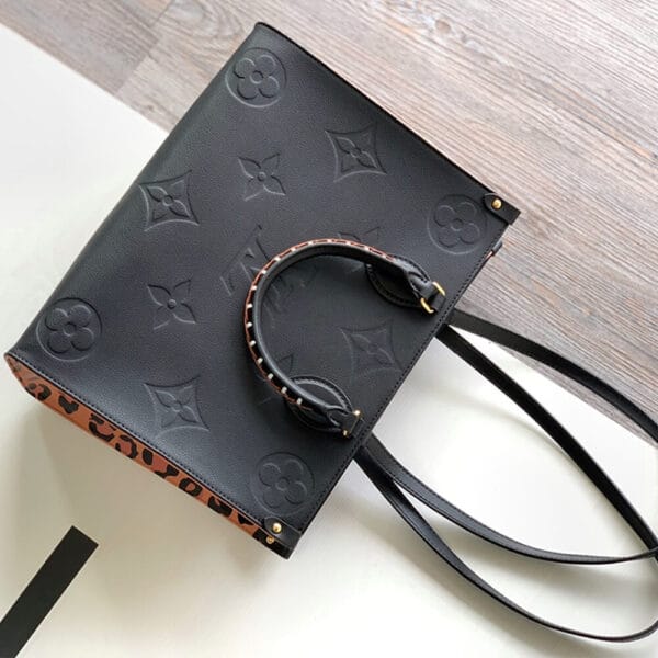 Louis Vuitton ONTHEGO MM black - Image 8