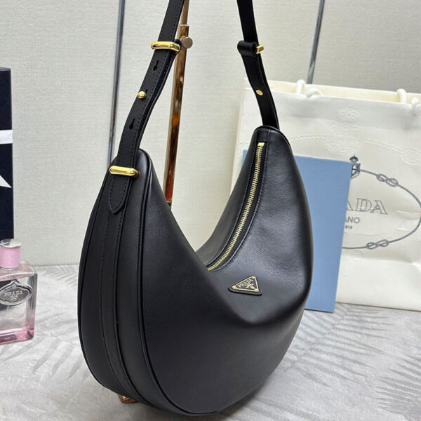 Prada Large leather shoulder bag black - Image 3