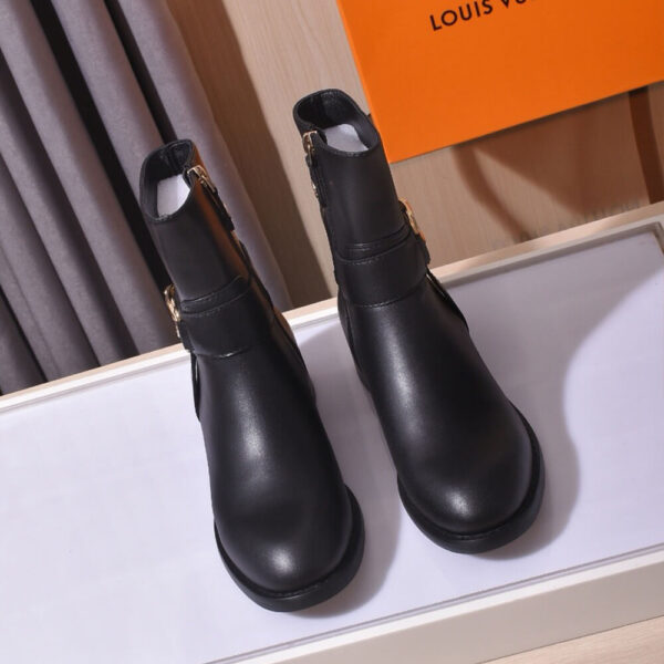 LV Westside Flat Ankle Boot black - Image 7