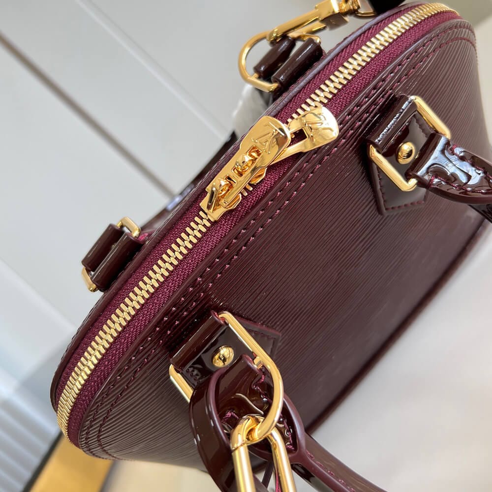 LV Alma BB Red - Image 6