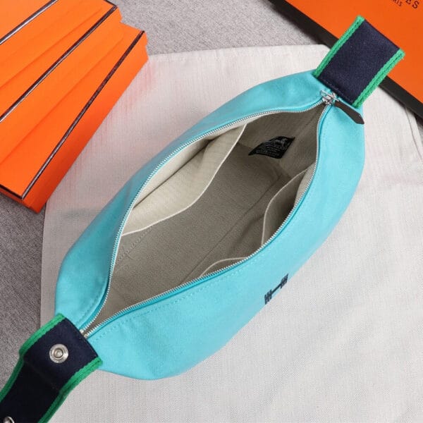 Hermes toiletery bag Lake Blue - Image 8