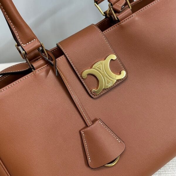 CELINE MEDIUM APPOLINE BAG IN SUPPLE CALFSKIN Khaki - Image 6