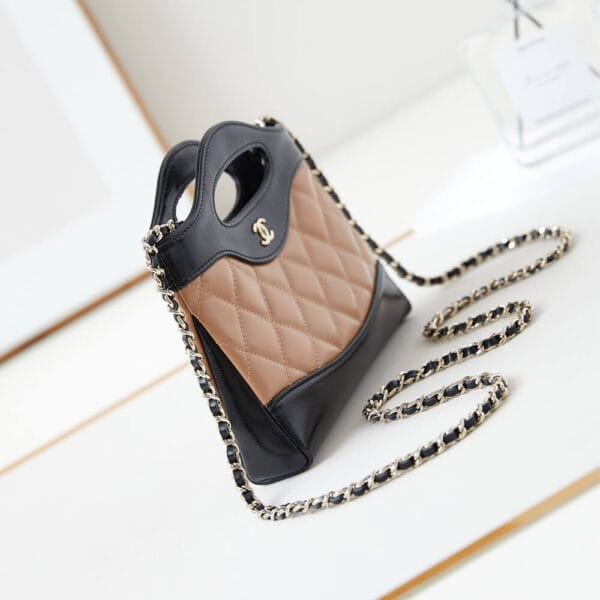 CHANEL 31 nano Bag black - Image 3