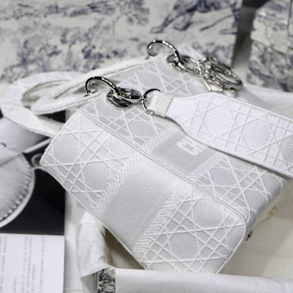 DIOR MEDIUM LADY D-LITE BAG Beige - Image 3