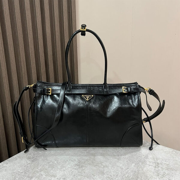 Prada Large leather handbag(high-end grade) black - Image 2