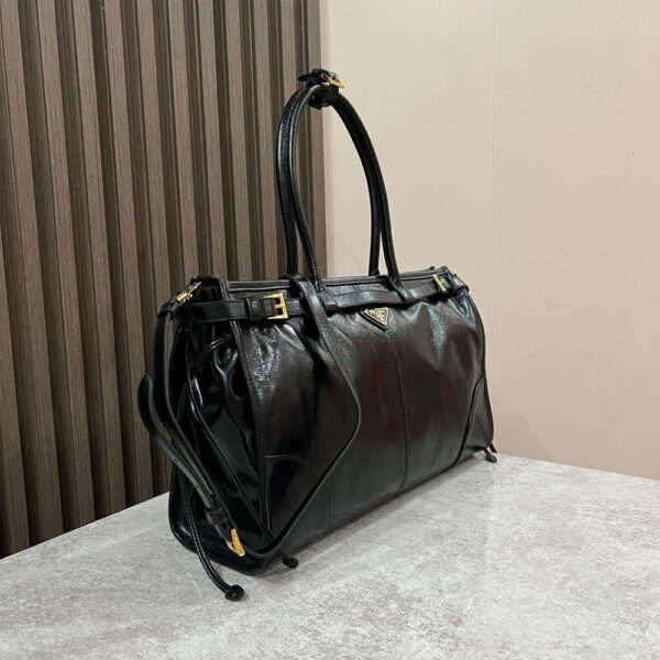 Prada Large leather handbag(high-end grade) black - Image 3