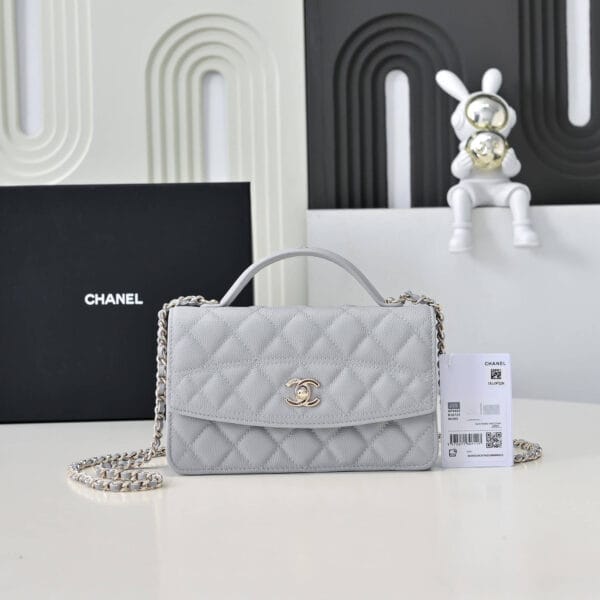 CHANEL Chain Clutch Dark Olive - Image 2