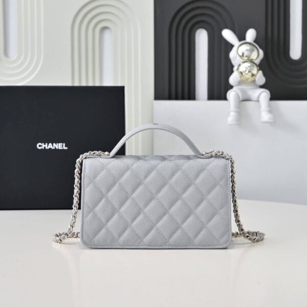 CHANEL Chain Clutch Dark Olive - Image 4