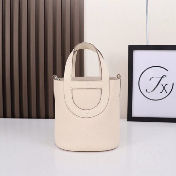 Hermes loop bag Beige - Image 4