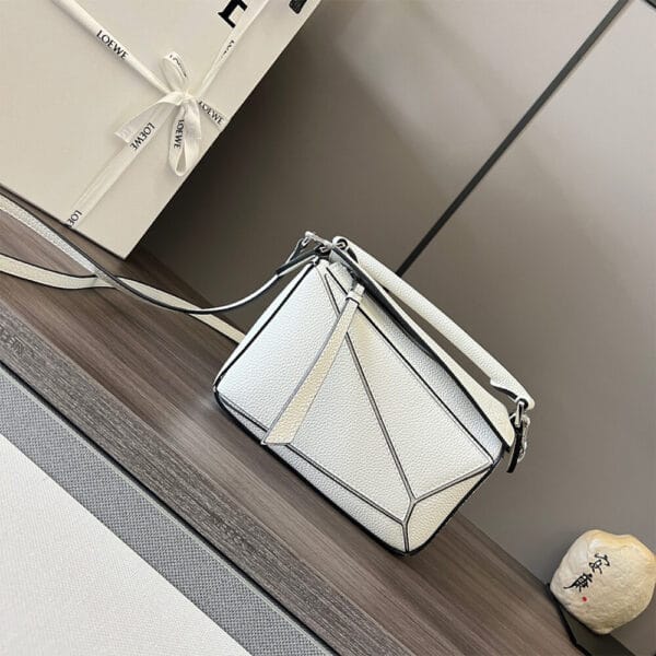 LOEWE Mini Puzzle bag in classic calfskin Beige - Image 2
