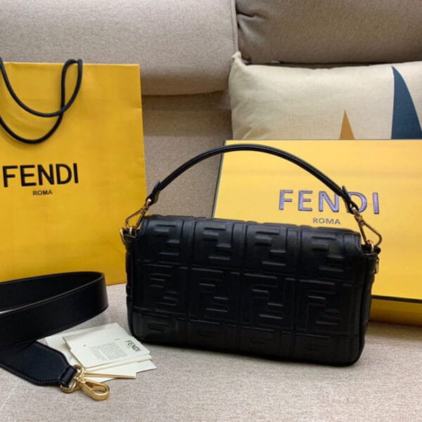 Fendi Baguette black - Image 4