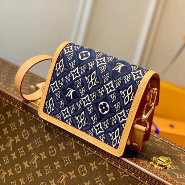 Louis Vuitton DAUPHINE mini handbag Lake Blue - Image 3