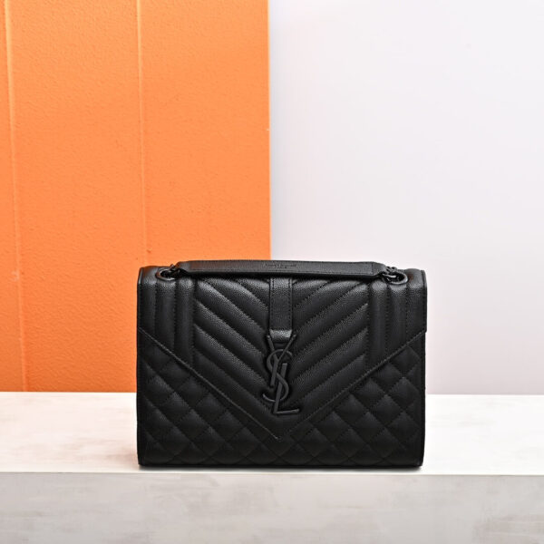 YSL ENVELOPE MEDIUM IN QUILTED GRAIN DE POUDRE EMBOSSED LEATHER black - Image 2