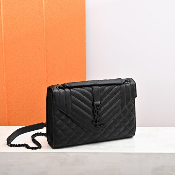 YSL ENVELOPE MEDIUM IN QUILTED GRAIN DE POUDRE EMBOSSED LEATHER black - Image 3